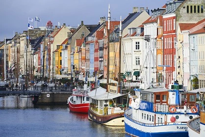Nyhavn in Kopenhagen mit Restaurants für Firmenevents