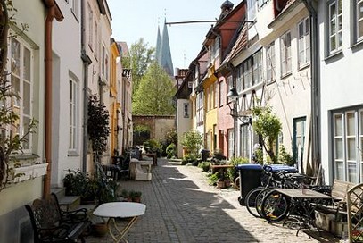 Eine Gasse in der zum Weltkulturerbe gehörenden Altstadt von Lübeck