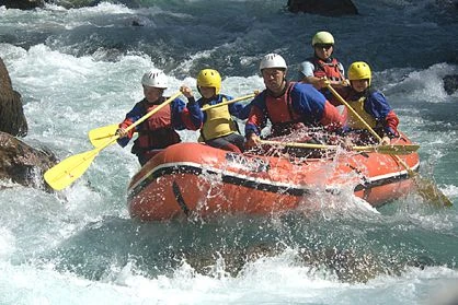 Rafting: Teambuilding für sportliche Gruppen